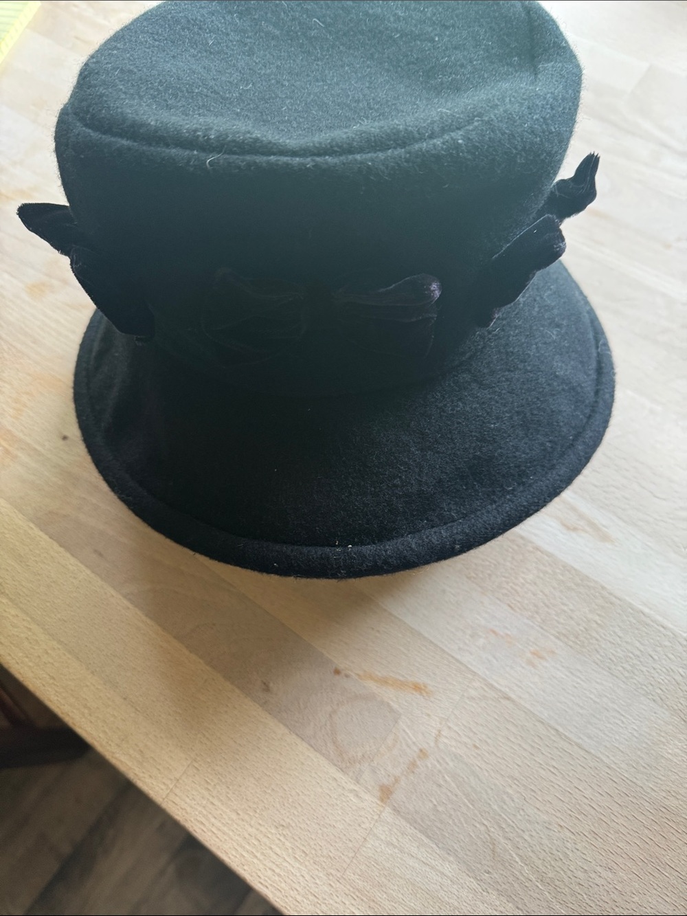 Vintage 90s  Black Wool Felt Bucket Hat 3 Velvet Bows Satin Lined Made in Canada - Picture 3 of 9